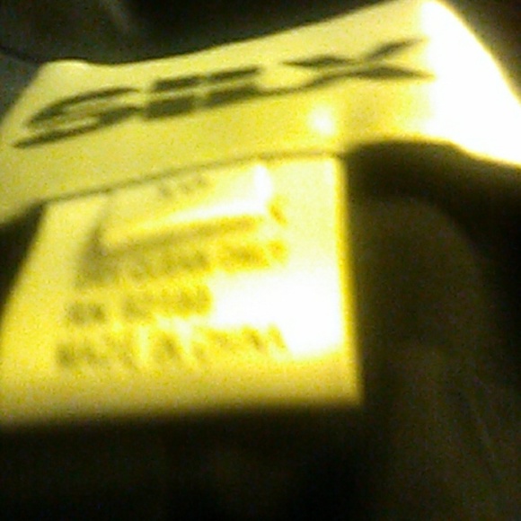 Jacket - Picture 5 of 6